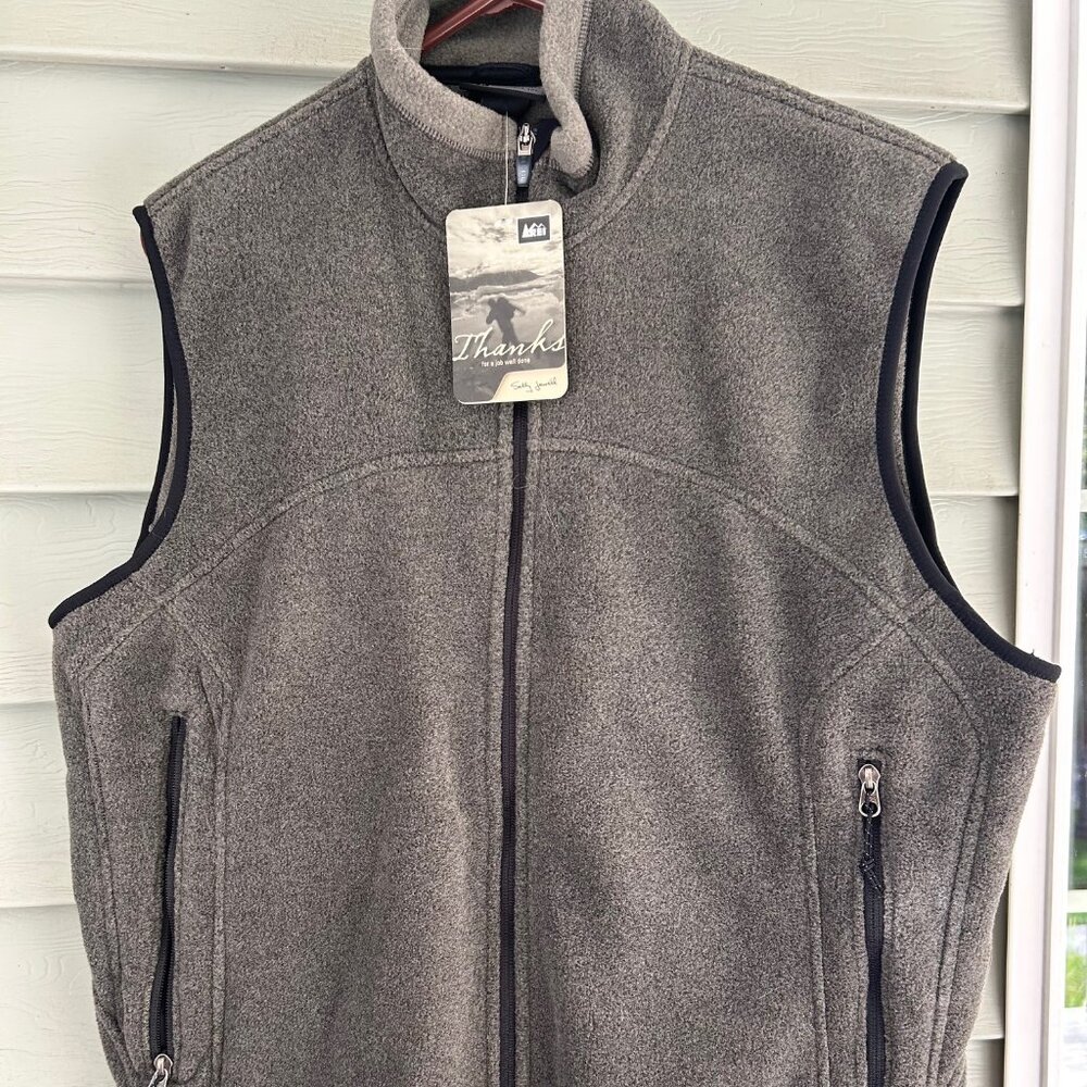 Fleece REI Staff vest